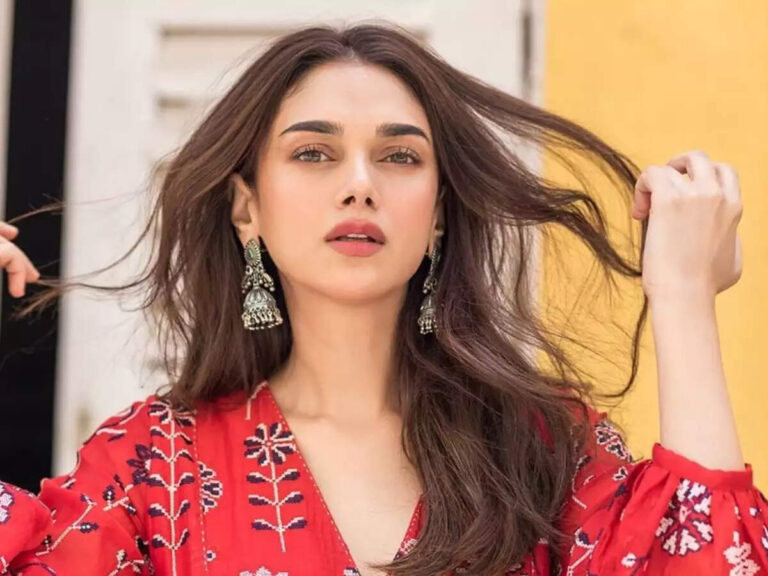 Aditi Rao Hydari and Siddharth's Lunch Date Sparks Rumors, Actress Reacts to Paparazzi's Request