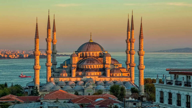 Top 10 Largest Mosques in the World in 2023