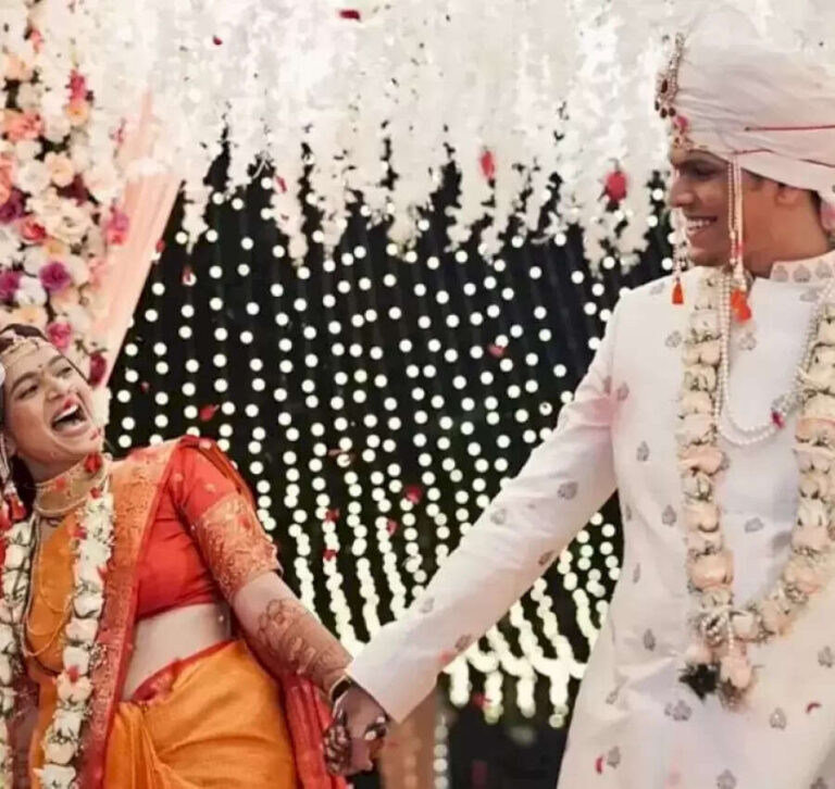 When Youtuber Mithilesh Patankar Aka Mythpat Married His GF Urmila Lawekar