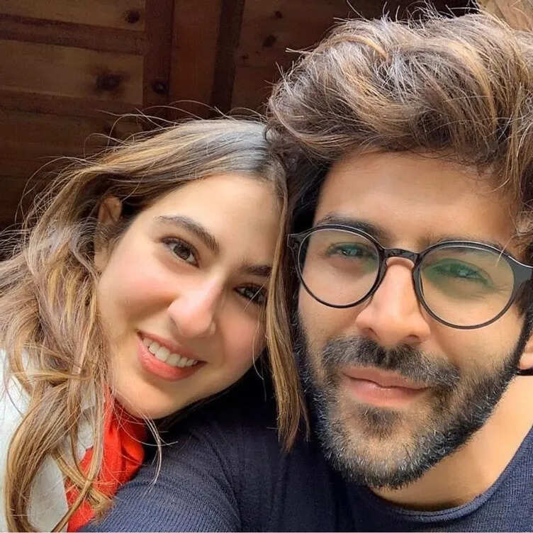 Exes Kartik Aaryan and Sara Ali Khan Spotted Together Again, Fans want them to get Back Together Immediately