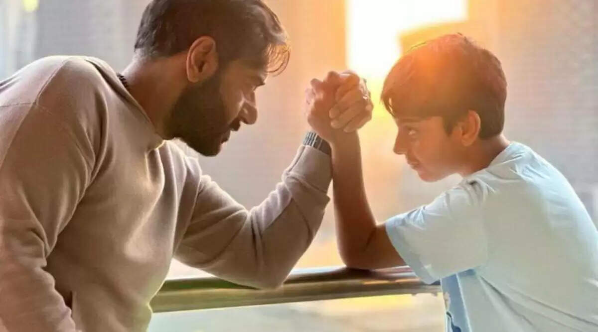Ajay Devgn Arm Wrestles with son Yug, Says ‘Akeli ek ladai jise har baap haarana chaahata hai’