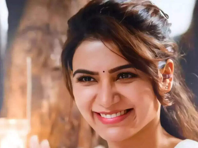 Samantha Ruth Prabhu Takes The Celestial Route In The Middle Of The Recovery From Myositis, Visits Temple By Climbing Huge 600 Steps
