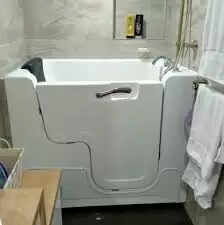 What Are Small Bathtubs in Australia? Why are These Bathtubs In Vogue?