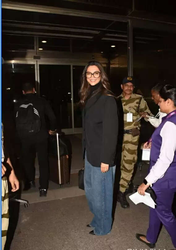 Deepika Padukone Jets Off To The US In Style For The Oscar Award Ceremony
