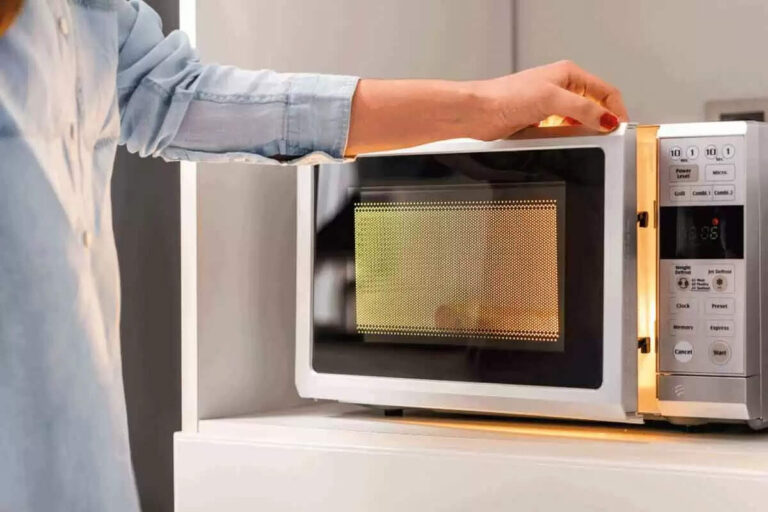 How Hot Does A Microwave Get? | Everything You Need To Know