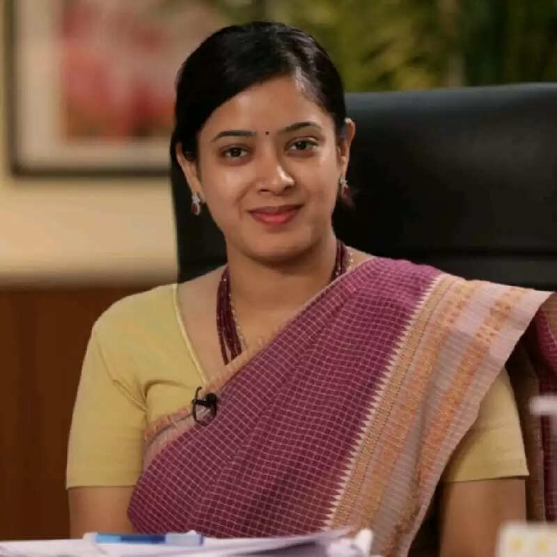 Dr. Tanu Jain Age, Batch, Biography, Family, Husband, etc in 2023