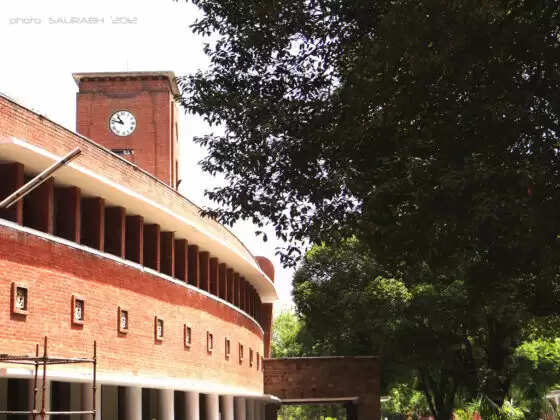 Top 10 Colleges To Study Economics In India In 2023