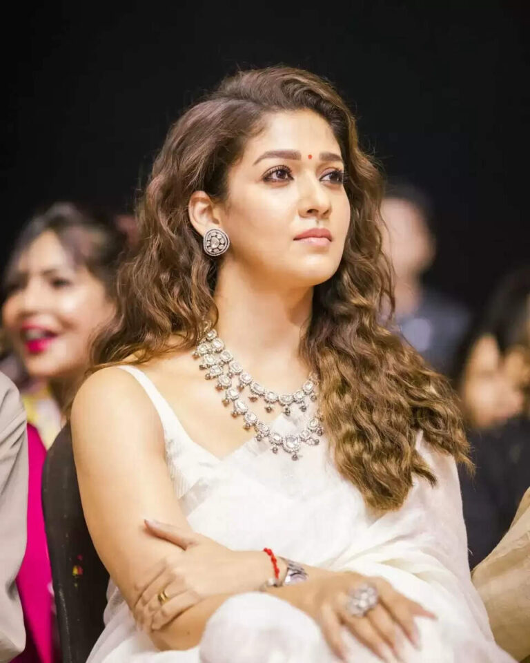Did You See Nayanthara's Tattoo On Her Neck In The Latest Mumbai Airport Video?