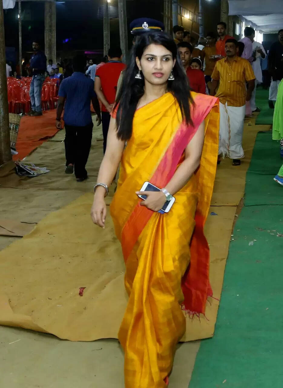 IAS Renu Raj Wiki, Biography, Husband, Marriage, Age In 2023