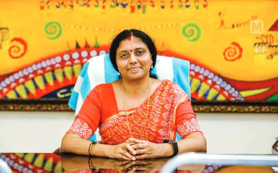 IAS Haritha V Kumar Husband, Sister, Wiki in 2023
