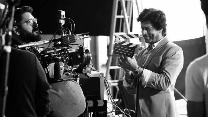 SOTY 2 Director Punit Malhotra Sparks Intrigue with Candid Pic Featuring Shah Rukh Khan