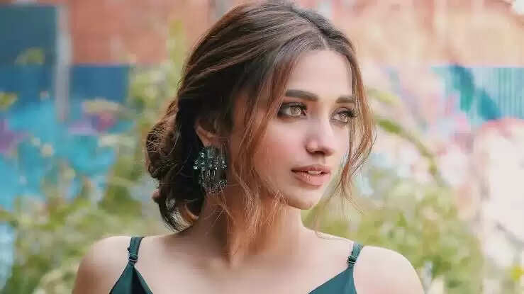 Jiya Shankar Age, Family, Husband, Wikipedia, Biography In 2023