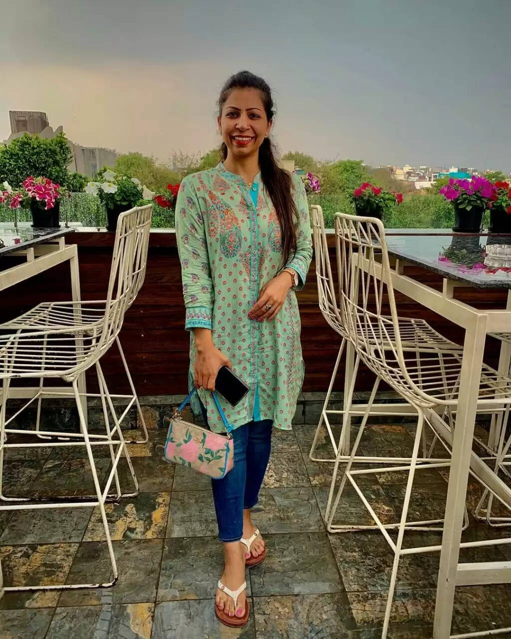 Suman Pahuja Age, Husband, Net worth, Fees, Wiki In 2023