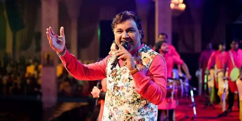 Kirtidan Gadhvi Net Worth, Age, Wife, Family, Wikipedia In 2023