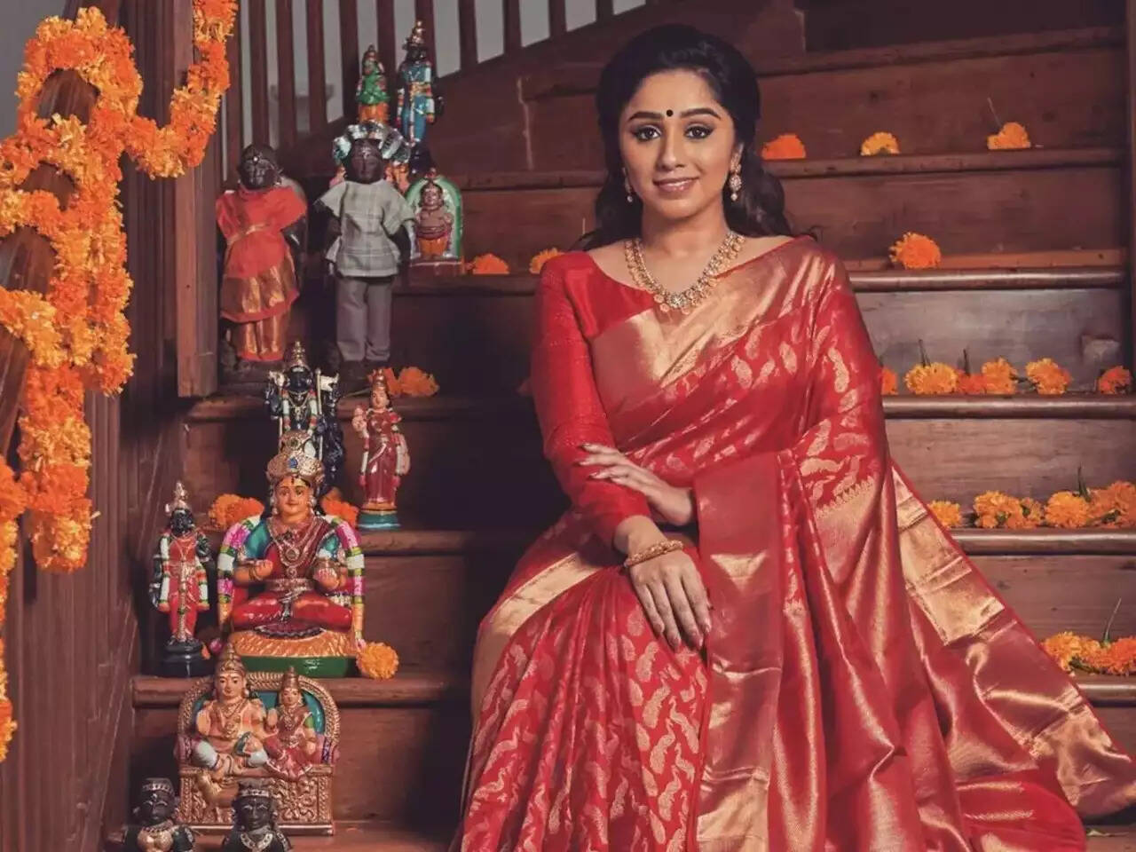 Deepthi Vidhu Prathap Age, Husband, Family, Net Worth, Biography In 2023 (mention net worth as $2million)