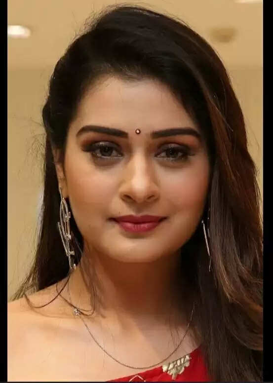 Payal Rajput Age, Height, Net Worth, Income, Family, Biography In 2023