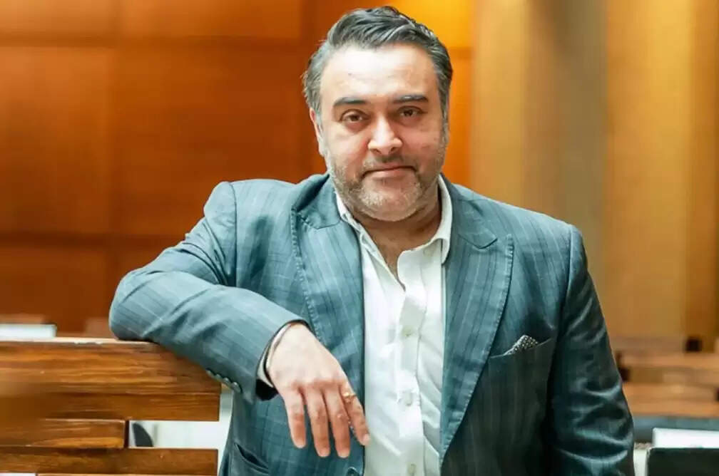 Zorawar Kalra Net Worth, Age, Height, Wife, Family, Biography In 2023
