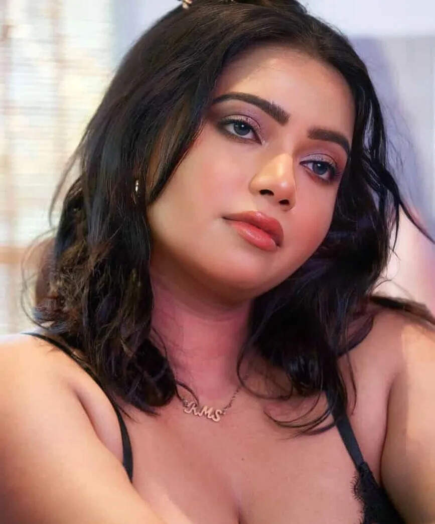 Rekha Mona Sarkar Wiki, Instagram, Age, Height, Biography In 2023