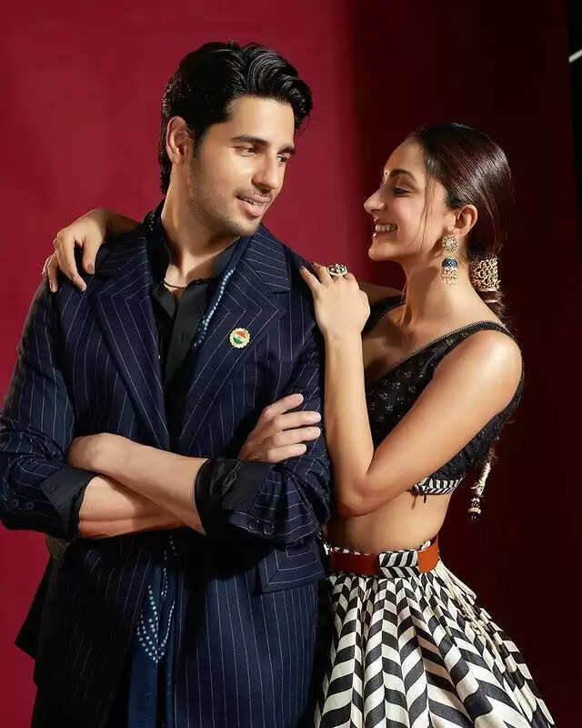 Sidharth Malhotra And Kiara Advani Exchange Sweet Messages On Their Instagram Stories!!!