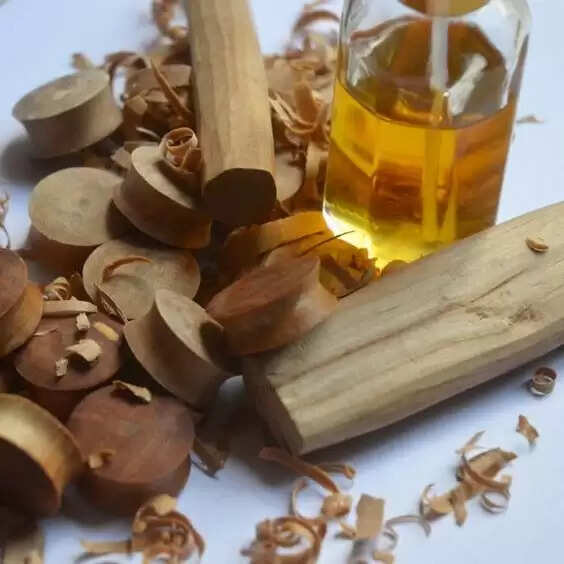 Benefits Of Sandalwood On Face & Skin Explained
