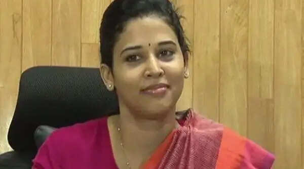 IAS Rohini Sindhuri Date Of Birth, Marriage, Husband, Family, Education