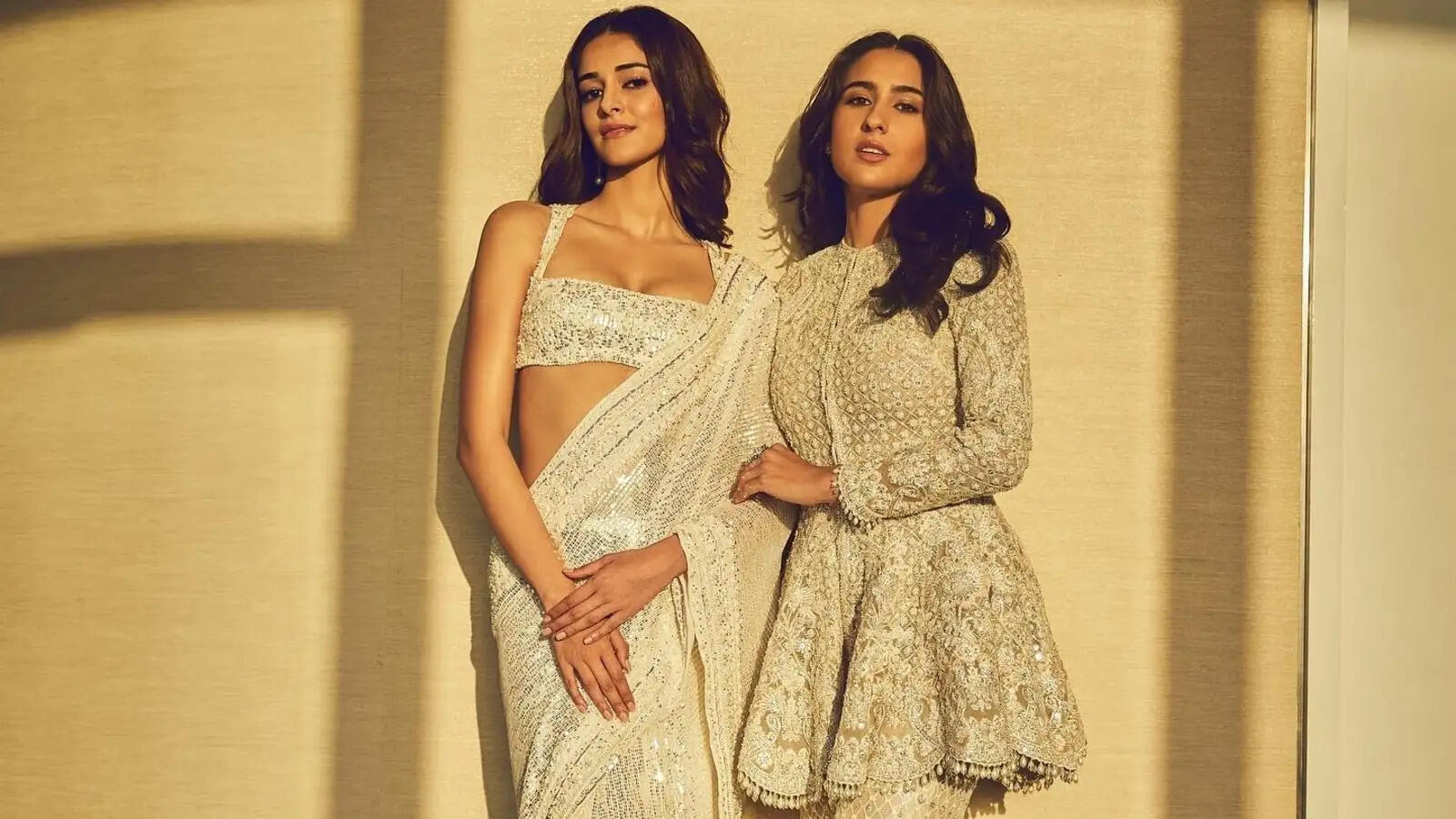 Sara Ali Khan And Ananya Panday Are Seen Together Enjoying Their Workout Session In A Viral Gym Video!!