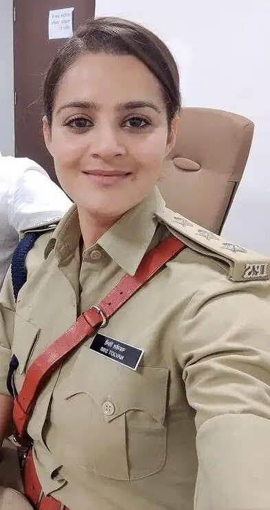 IPS Officer Navjot Simi UPSC Rank, Age, Husband Name, Marksheet