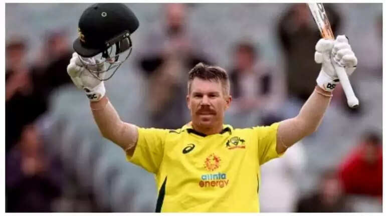 David Warner Surpasses Legends and Equals the Great Ricky Ponting With a Thunderous Ton.