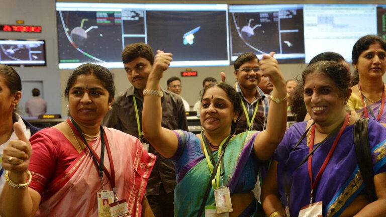 Real Scientists &Team On Which Mission Mangal Is Based On