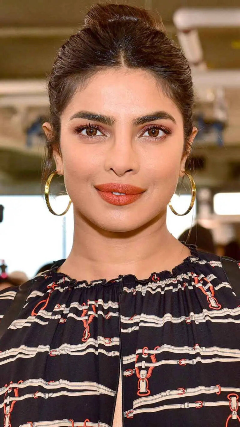 Priyanka Chopra Becomes A Victim Of Deepfake After Alia Bhatt!!
