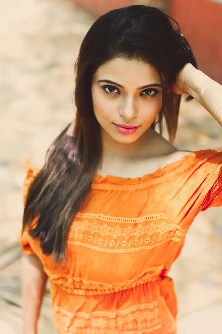 Priyanka Tendolkar Age, Height, Boyfriend, Weight, Biography