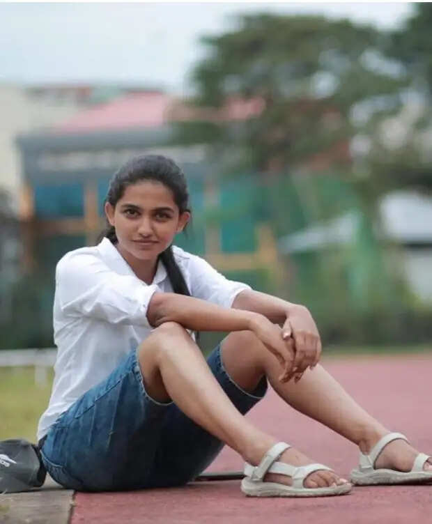 Mamitha Baiju Age, Height,Family, Education, Movies List, Biography
