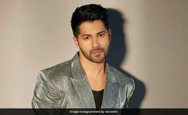 Varun Dhawan Would Like To Team Up With Filmmaker Anees Bazmee Soon!!