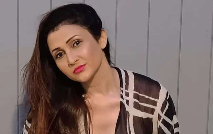 Ullu Web Series Actress Neeta Sharma Age, Height, Weight, Wiki