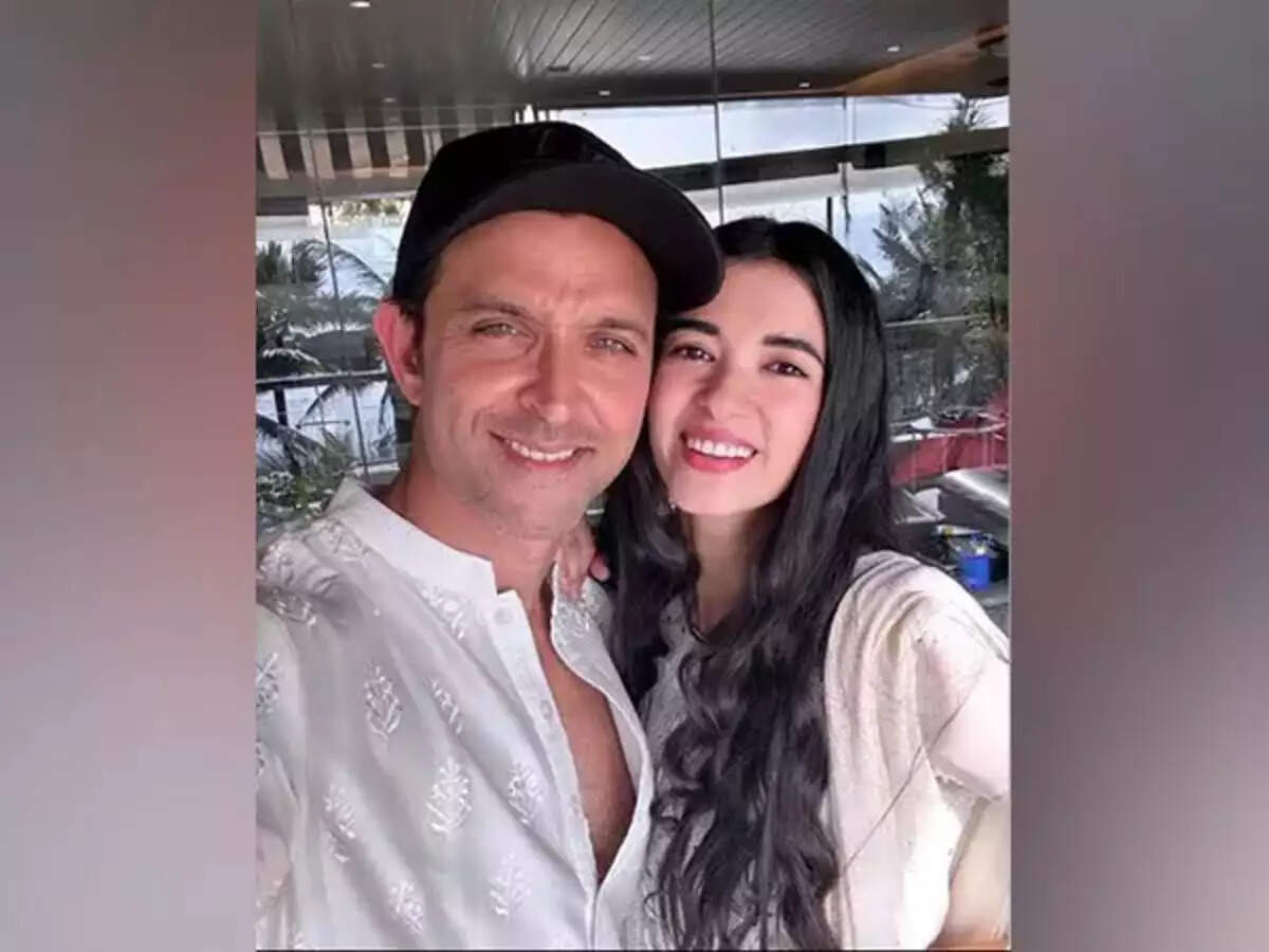 This Is How Saba Azad Wished Hrithik Roshan!!