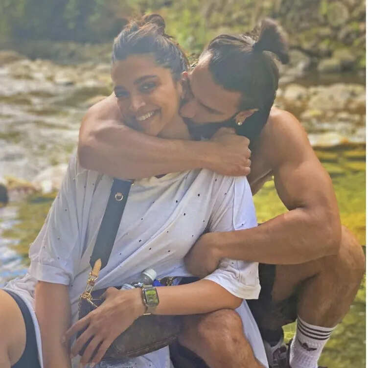 Deepika Padukone Shares About Her Romantic Holiday With Ranveer Singh On Their 5th Anniversary In A Recent Interview!!