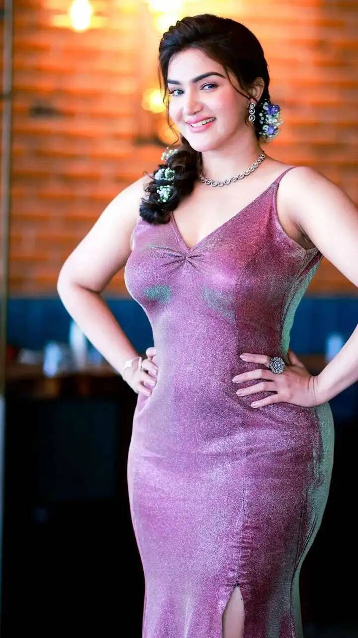 Honey Rose Age, Family, Biography, Relationships, Parents, Date Of Birth
