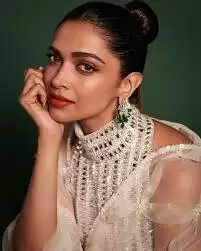 Fans Think Deepika Padukone Is Pregnant For This Reason!!