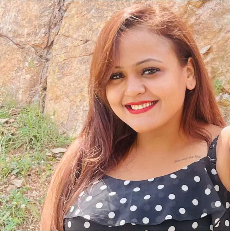 Nisha Lambha Biography, Age, Salon, Husband, Family With Photos
