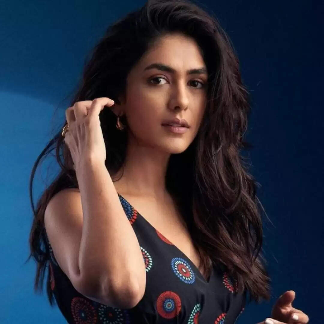 The New Owner Of Kangana Ranaut's Jodi Flat Is Mrunal Thakur!!