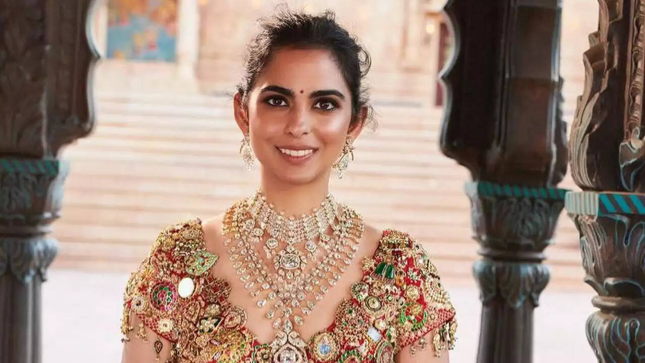 Isha Ambani Age, Family, Husband, Biography And More