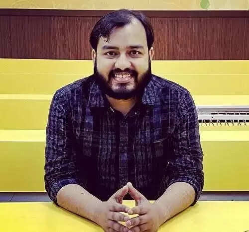 भौतिकी वाला (अलख पांडे) आयु, ऊंचाई, पत्नी, परिवार, आय, नेट वर्थ, जीवनी।