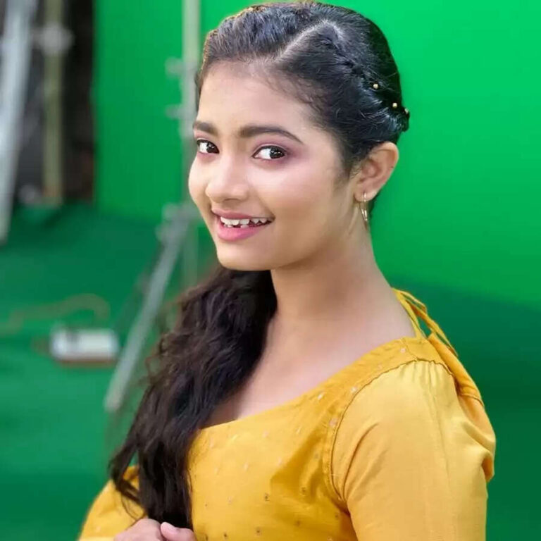 Hiya Dey Age, Biography, Family, Husband, Serials
