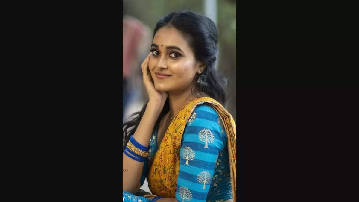 Amita Sadashiva Biography, Personal Life, Photos, Age, Height, Wikipedia