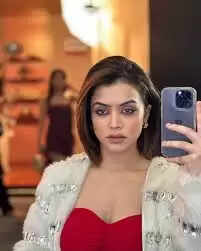 How Much Money Niharika Tiwari Charge For One Instagram Post?