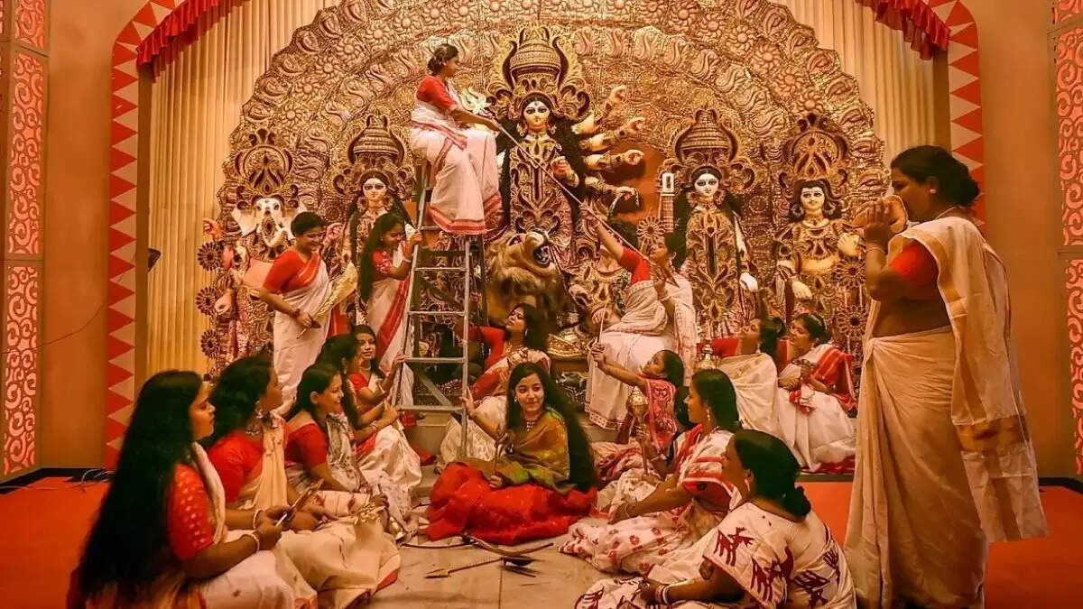 Top 5 Popular Durga Puja Pandals To Visit In South Kolkata