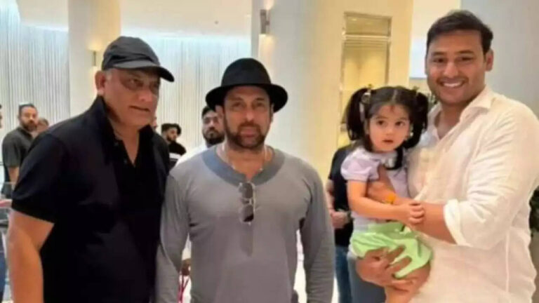 A Video Of Salman Khan's Cute Gesture Towards His Little Fan Is Going Viral On Social Media!!!