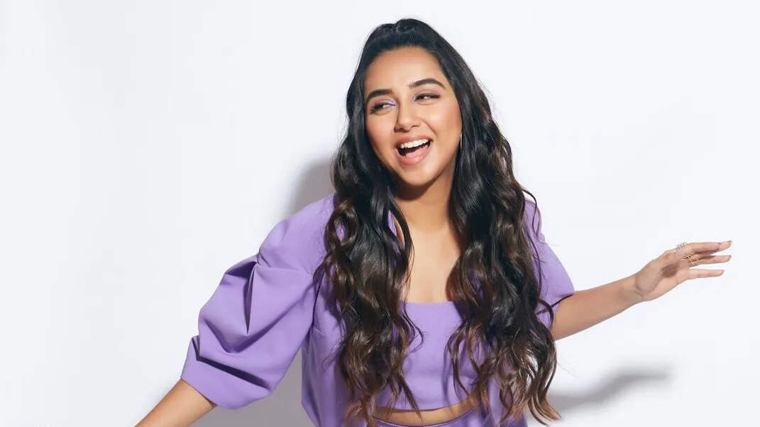 Prajakta Koli Biography, Age, Boyfriend, Net Worth