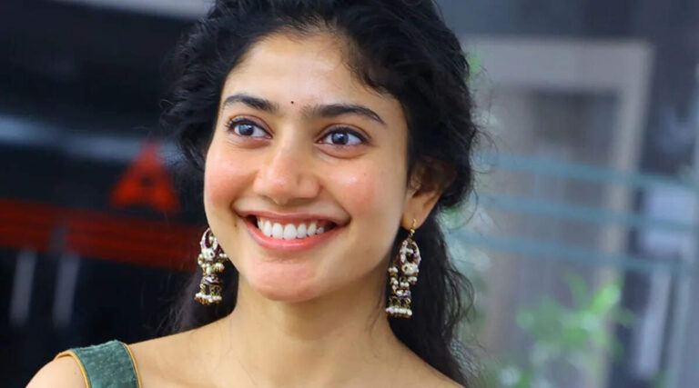 Sai Pallavi Age, Movies, Family, Income, Biography