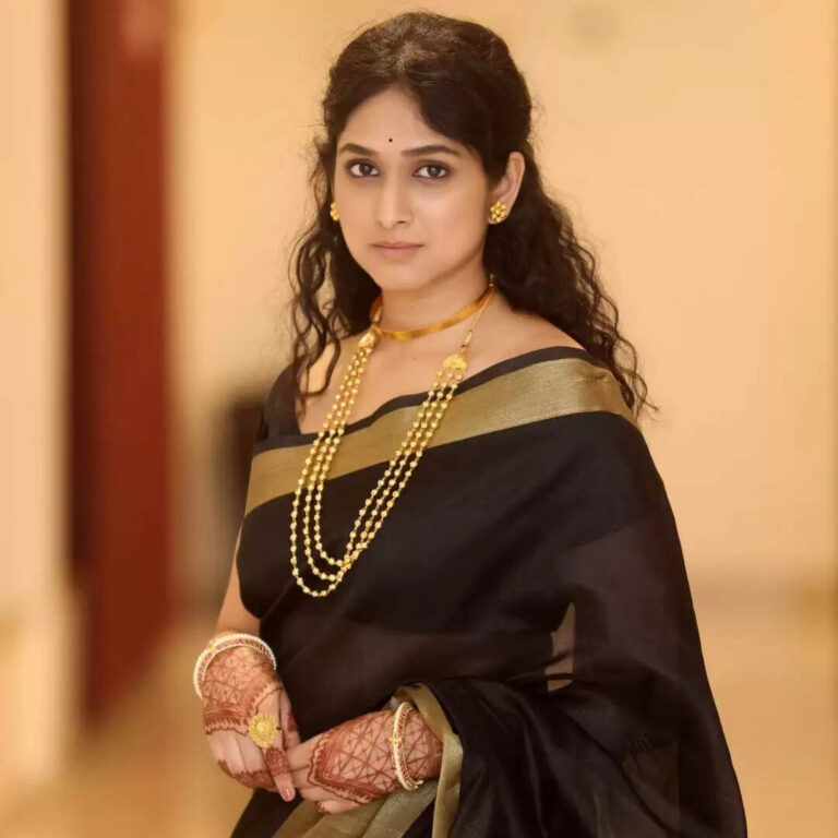 Priyadarshini Indalkar Biography, Age, Height, Net Worth, Family